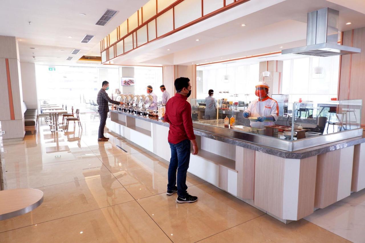 Harris & Conventions Bundaran Satelit 4* Sorabaya
