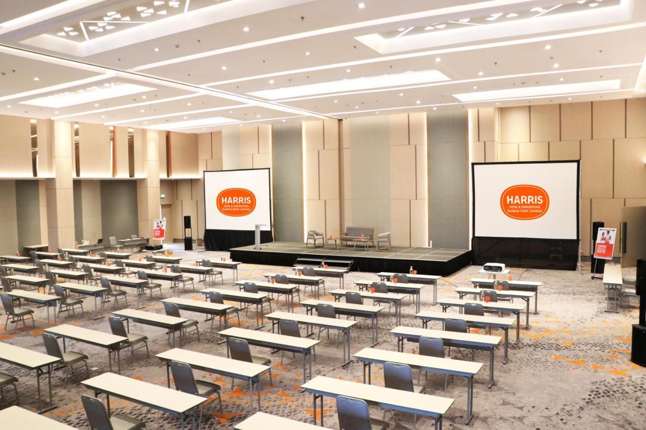 Hotel Harris & Conventions Bundaran Satelit Sorabaya