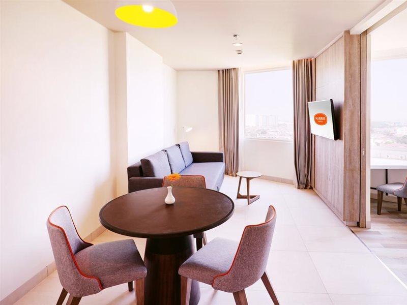 Harris Hotel&conventions Bundaran Satelit 4* Surabaya
