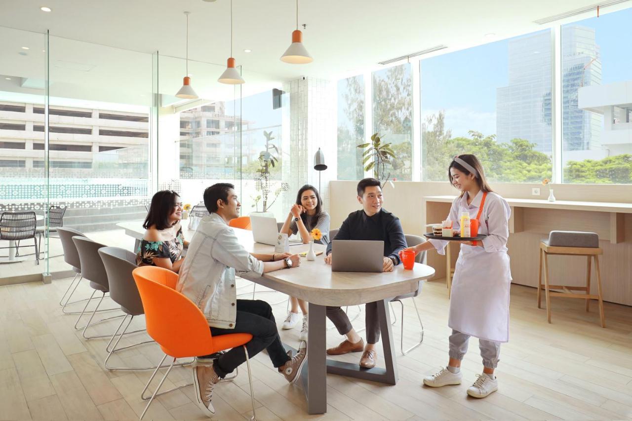 Hotel Harris & Conventions Bundaran Satelit 4*