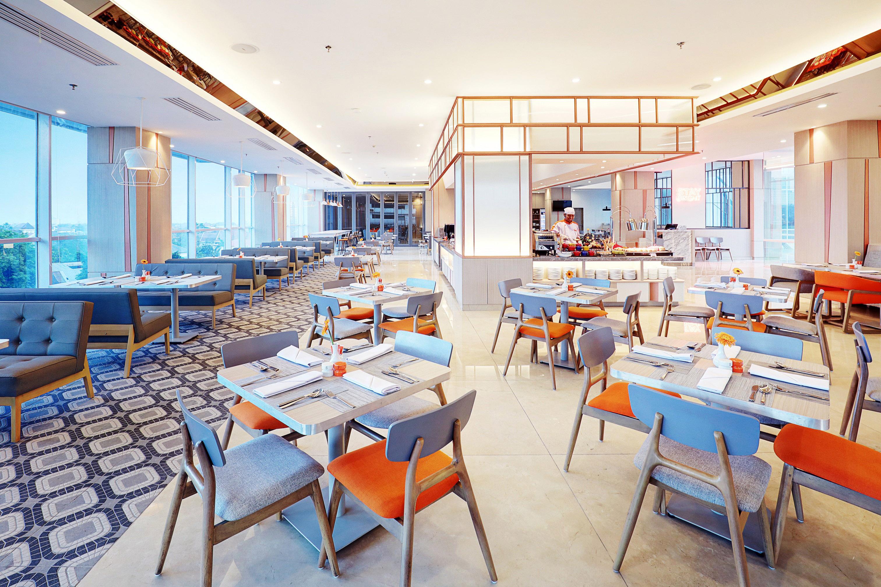 Hotel Harris & Conventions Bundaran Satelit
